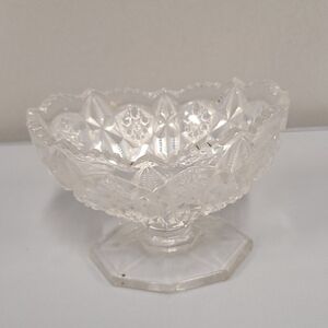 CUT crystal pedestal candy serving dish vase